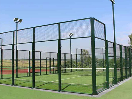 FX-P02Q Padel en un almacén en Venezuela