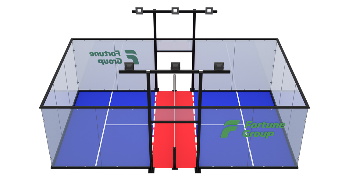 Padbol Court con pasto artificial y paredes de vidrio