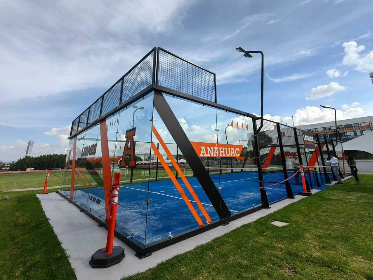 P03 360 ° Panorámico Padel Court instalado en una universidad de renombre en México